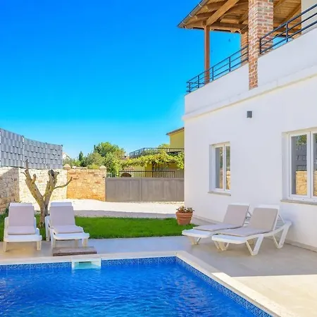 House Marlema By Istrialux * Pula