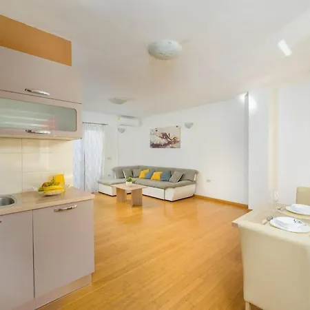 House Marlema By Istrialux Pula