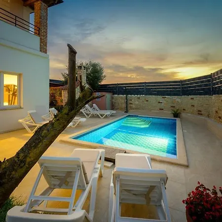 House Marlema By Istrialux Villa