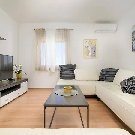 House Marlema By Istrialux * Pula