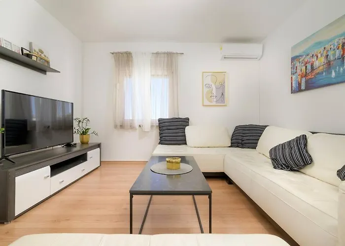 House Marlema By Istrialux * Пула