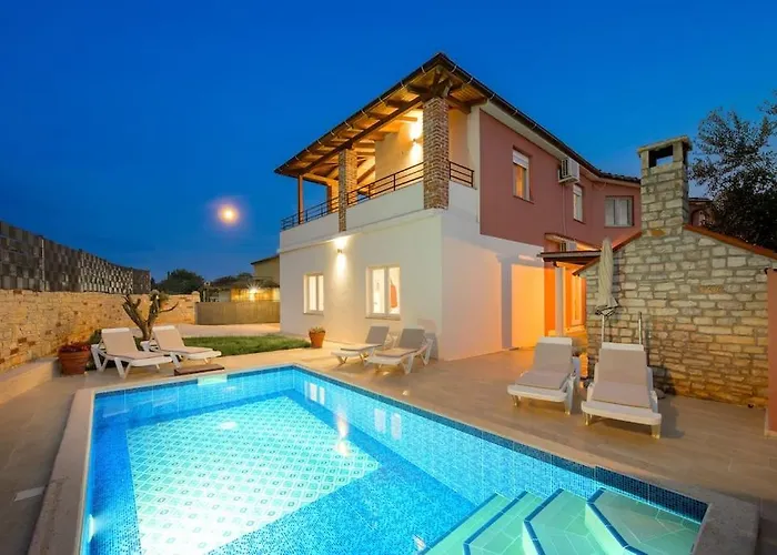 House Marlema By Istrialux Villa